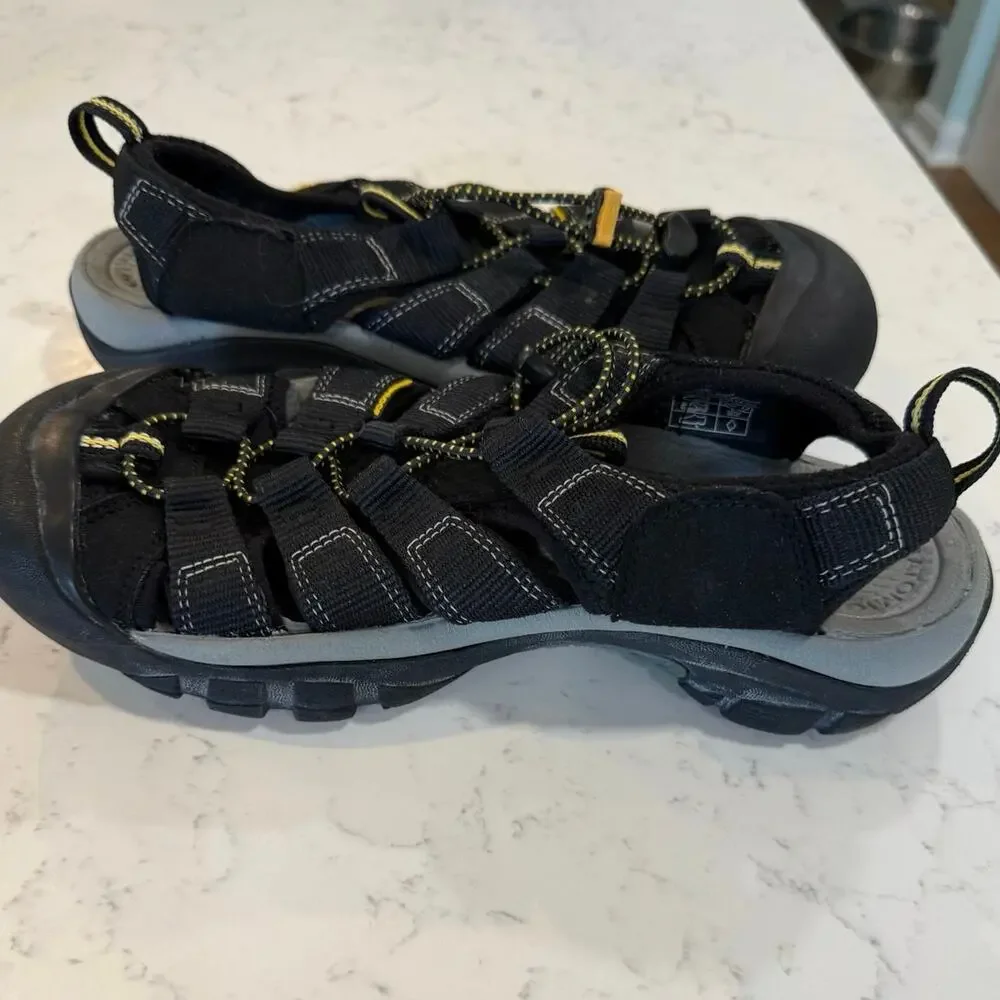 KEEN Newport H2 Men’s Size 8 Black Yellow Water Hiking Sandals 1001907